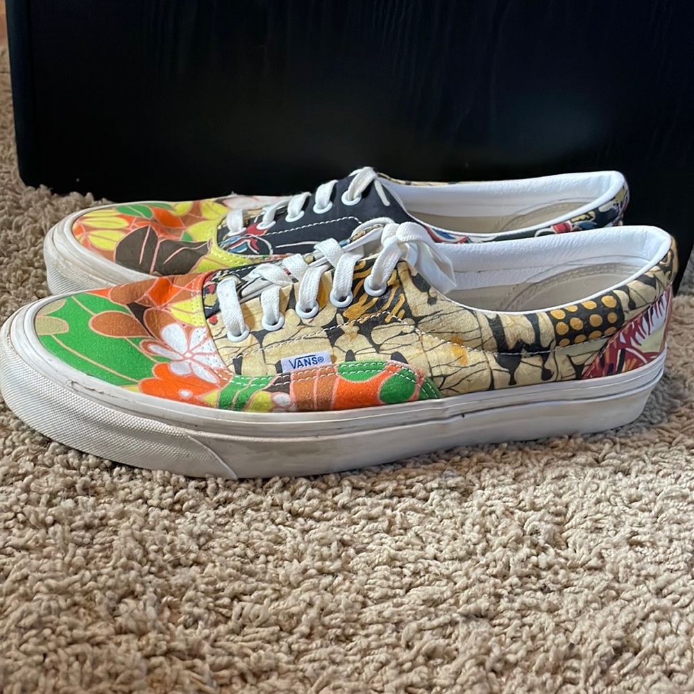 Vans new era size 12